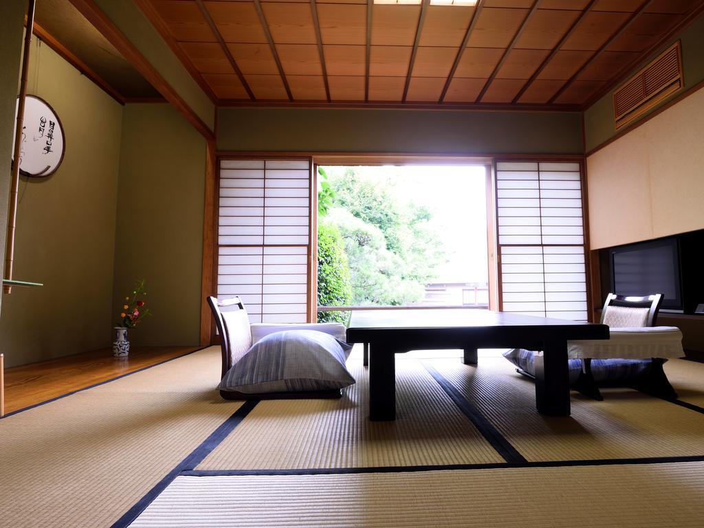 Hotel Atamisekitei Annex Sakuragaokasaryo Atami  Habitación foto